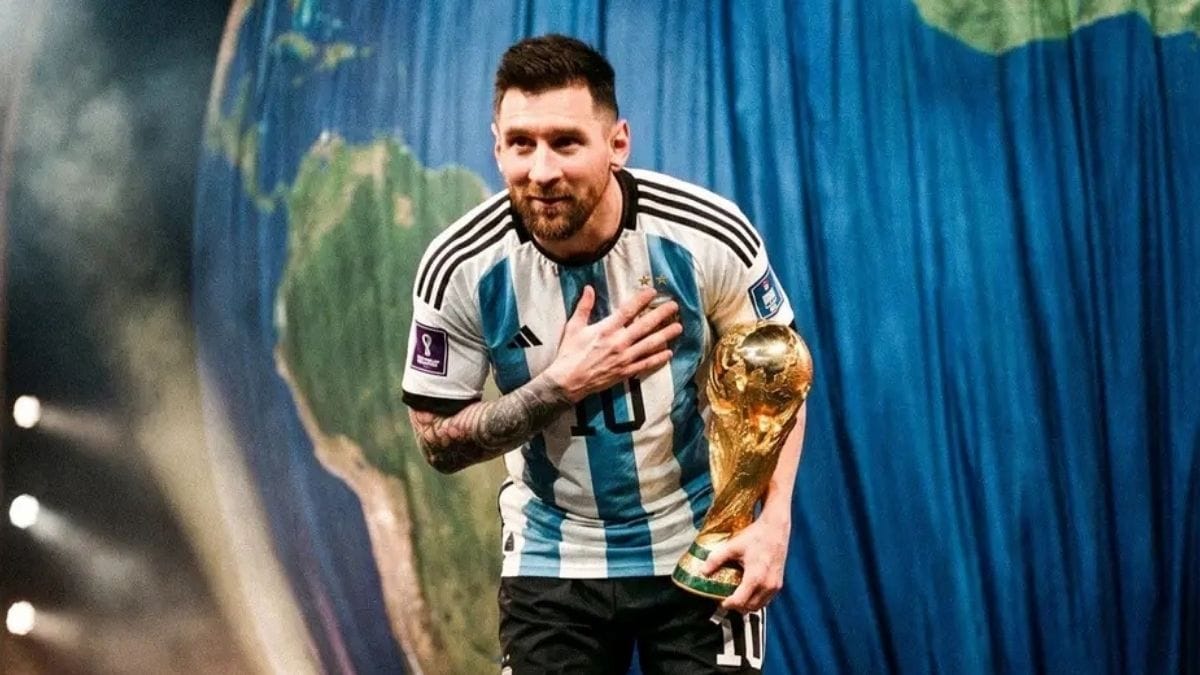 Lionel Messi announces Argentina retirement after 207 caps and 125 international goals