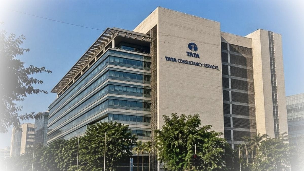 Indian stock market rebounds as IT shares lead Sensex and Nifty higher