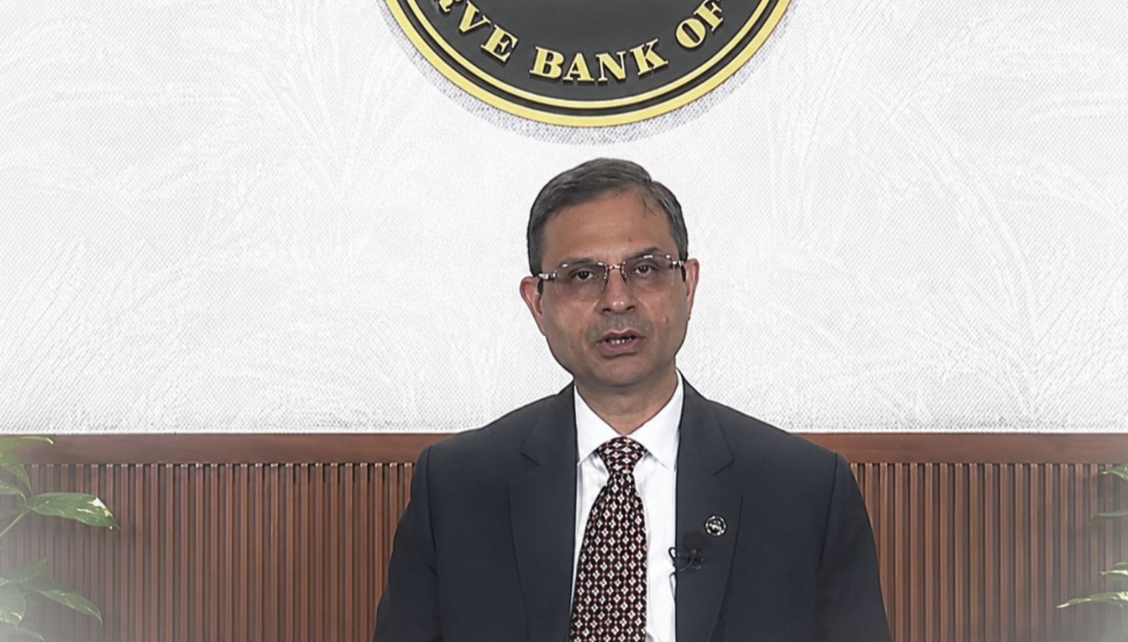 RBI keeps rates unchanged as Malhotra flags West Asia risks, inflation peak ahead
