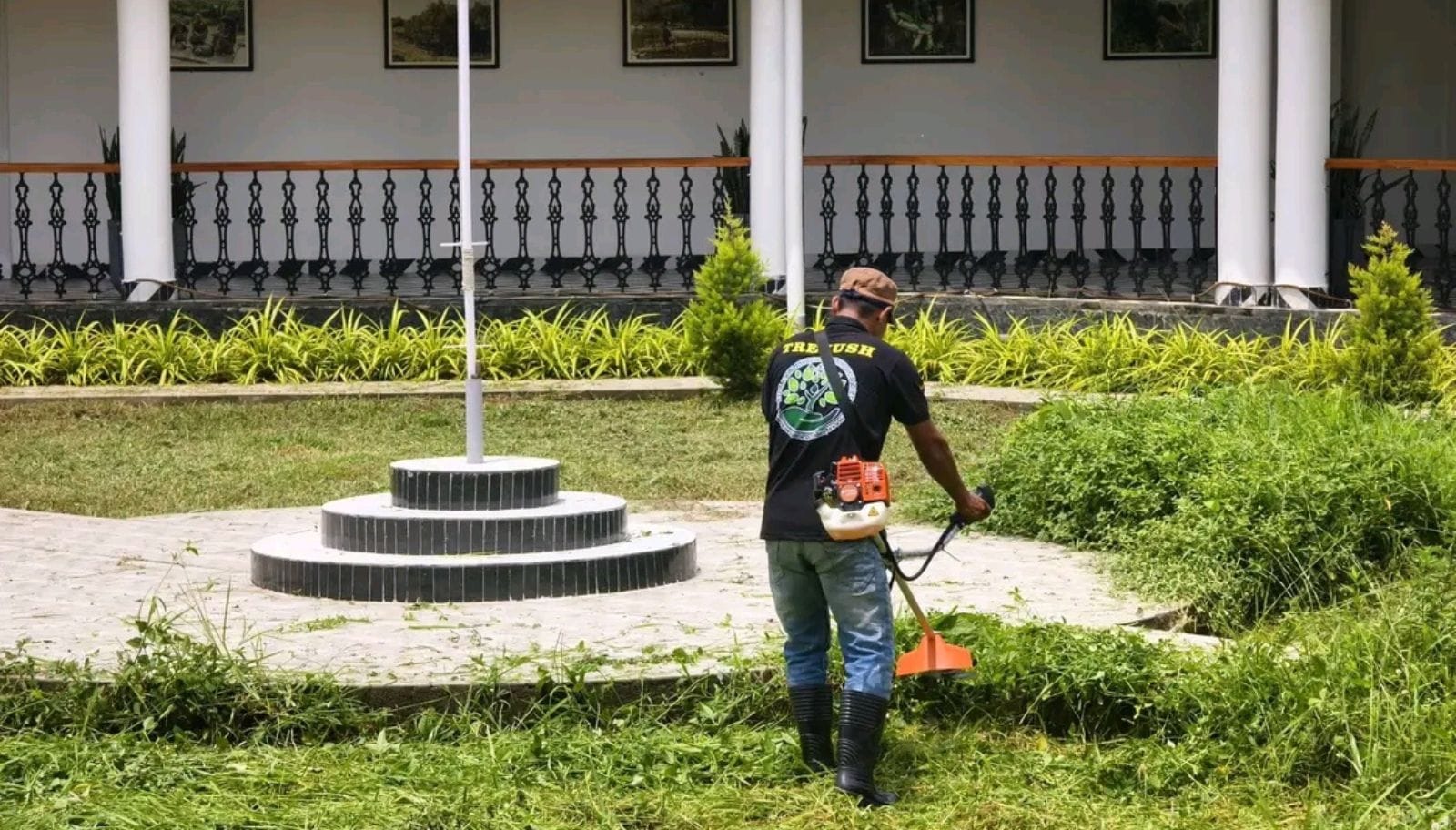 Tura cleaning drive Lok Bhavan