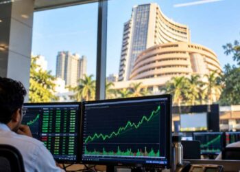 Sensex jumps 1,109 points as IT stocks rally despite Asian market sell-off